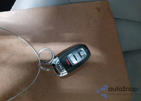 2013 Audi A4 2.0T Premium z USA, uszkodzony, nr VIN WAUFFAFL5DN035638